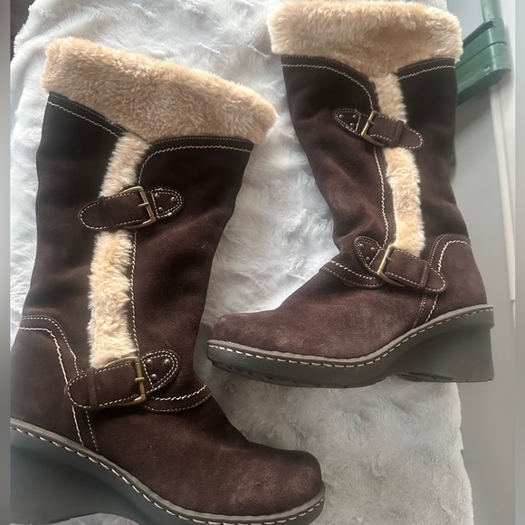BareTraps Chocolate Brown Winter Boots with Cream Fur size 6.5 - Picture 1 of 7